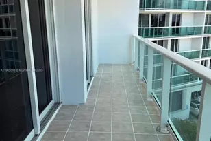 100 Bayview Dr, Sunny Isles Beach, FL 33160 - Photo 14