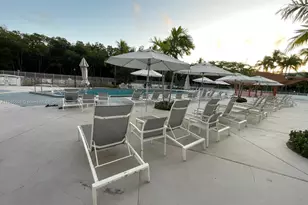 100 Bayview Dr, Sunny Isles Beach, FL 33160 - Photo 22