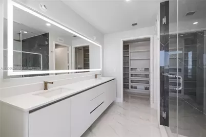 700 NE 24th St #4002, Miami, FL 33137 - Photo 10