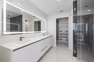 700 NE 24th St, Miami, FL 33137 - Photo 10