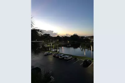 250 Jacaranda Dr #402, Plantation, FL 33324 - Photo 20