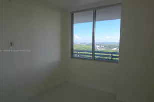 16385 N Biscayne Blvd, North Miami Beach, FL 33160 - Photo 6