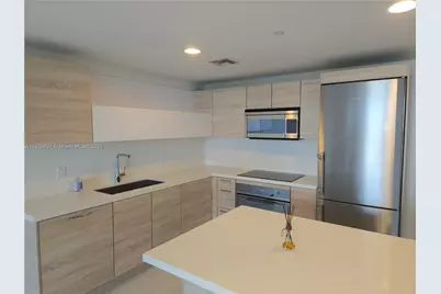 16385 N Biscayne Blvd #2704, North Miami Beach, FL 33160 - Photo 2