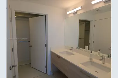 16385 N Biscayne Blvd #2704, North Miami Beach, FL 33160 - Photo 10