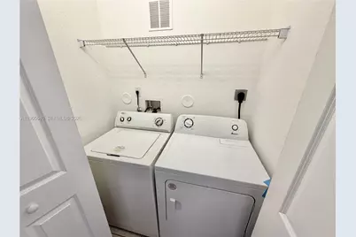 10885 NW 89th Ter #106, Doral, FL 33178 - Photo 14