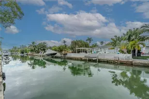 7830 Hawthorne Ave, Miami Beach, FL 33141 - Photo 2