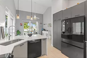 1171 Laguna Springs Dr, Weston, FL 33326 - Photo 28