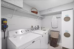 1171 Laguna Springs Dr, Weston, FL 33326 - Photo 42