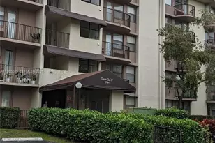 2701 Riverside Dr, Coral Springs, FL 33065 - Photo 14