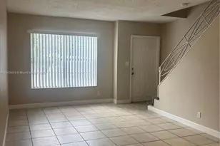 4672 NW 9th Dr, Plantation, FL 33317 - Photo 2