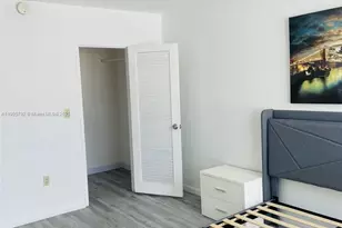 2899 Collins Ave, Miami Beach, FL 33140 - Photo 14