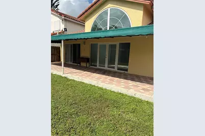 10572 NW 51st Ter, Doral, FL 33178 - Photo 36
