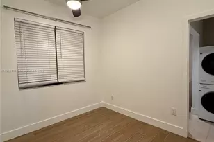 349 Meridian Ave, Miami Beach, FL 33139 - Photo 12