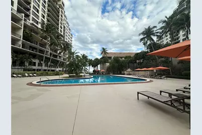 540 Brickell Key Dr #1706, Miami, FL 33131 - Photo 16