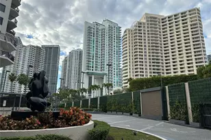 540 Brickell Key Dr, Miami, FL 33131 - Photo 2