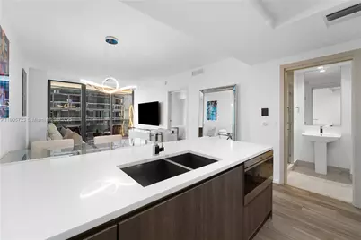 801 S Miami Ave #3907, Miami, FL 33130 - Photo 2