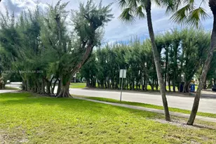 470 N Laurel Dr, Margate, FL 33063 - Photo 4
