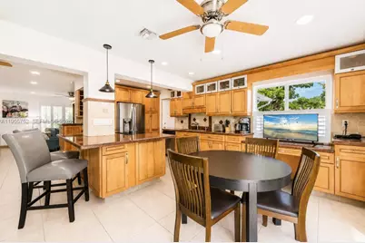 1690 NE 25th Ave, Pompano Beach, FL 33062 - Photo 10