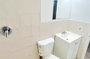 2740 W 63rd St, Hialeah, FL 33016 - Photo 18