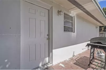 671 E 53rd St, Hialeah, FL 33013 - Photo 32