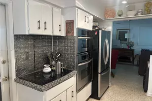 2805 NE 16th Ave, Wilton Manors, FL 33334 - Photo 6