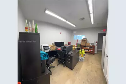 8600 NW 36th Ave, Miami, FL 33147 - Photo 26