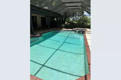 18750 SW 207th Ave, Miami, FL 33187 - Photo 8