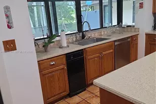 18750 SW 207th Ave, Miami, FL 33187 - Photo 18