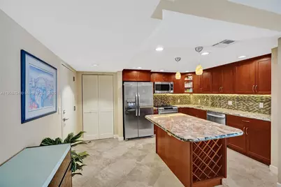 2301 S Ocean Dr #907, Hollywood, FL 33019 - Photo 2