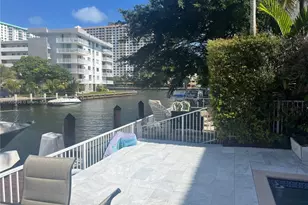 3915 NE 168th St, North Miami Beach, FL 33160 - Photo 34