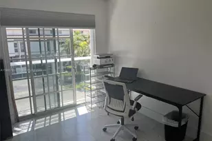 3915 NE 168th St, North Miami Beach, FL 33160 - Photo 18