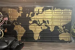 3915 NE 168th St, North Miami Beach, FL 33160 - Photo 36