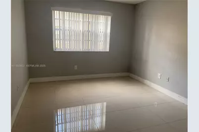 11601 SW 2nd St #21201, Pembroke Pines, FL 33025 - Photo 16