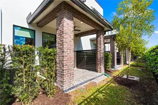 8366 NW 7th Ct, Plantation, FL 33324 - Photo 2