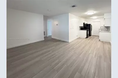 738 NE 86th St #6, Miami, FL 33138 - Photo 4