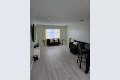 251 NE 187th St #827, Miami, FL 33179 - Photo 2