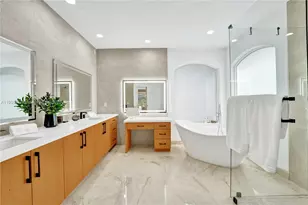 2557 NE Montclaire Circle, Weston, FL 33327 - Photo 24