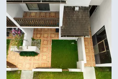 10138 NW 41st St #68-6, Doral, FL 33178 - Photo 2