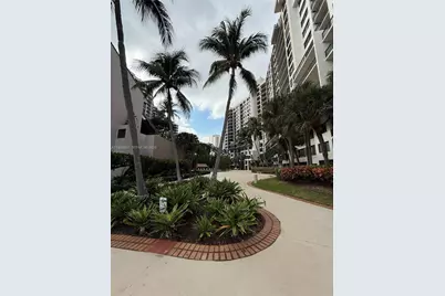 540 Brickell Key Dr #212, Miami, FL 33131 - Photo 30