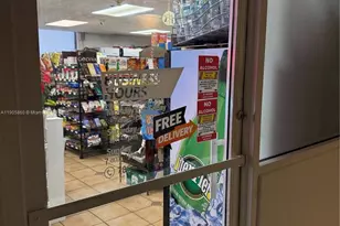 540 Brickell Key Dr, Miami, FL 33131 - Photo 34