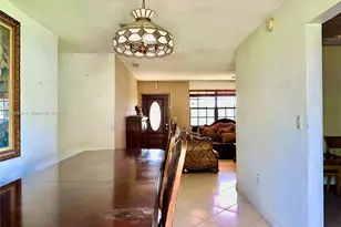 51 NW 161st St, Miami, FL 33169 - Photo 6