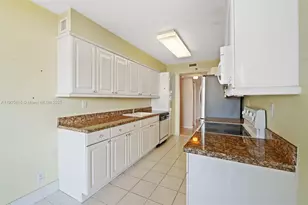 3598 Yacht Club Dr, Aventura, FL 33180 - Photo 14