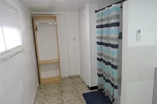 5451 W 10th Ave, Hialeah, FL 33012 - Photo 6