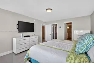 7135 Collins Ave, Miami Beach, FL 33141 - Photo 24