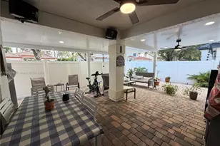 19804 NW 82nd Pl, Hialeah, FL 33015 - Photo 38