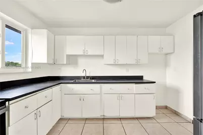 2974 NW 28th St, Miami, FL 33142 - Photo 12