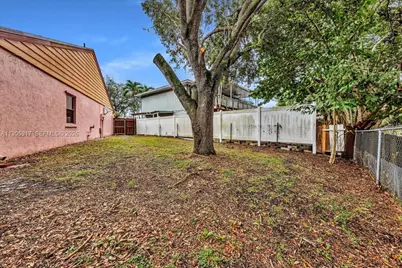 3930 NW 79th Way, Davie, FL 33024 - Photo 28