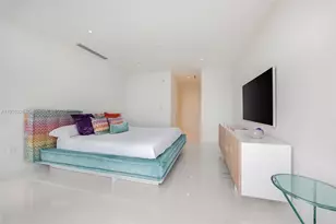 300 Biscayne Blvd Way, Miami, FL 33131 - Photo 12