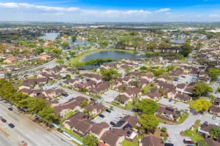 17026 NW 66th Ct, Hialeah, FL 33015 - Photo 10