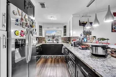 17026 NW 66th Ct, Hialeah, FL 33015 - Photo 20